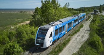 Alstom erfolgreich: Wasserstoffzug spart Treibstoff und reduziert (Foto: Alstom SA)