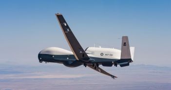 Erfolgreicher Erstflug der MQ-4C Triton stärkt Australiens (Foto: Northrop Grumman)